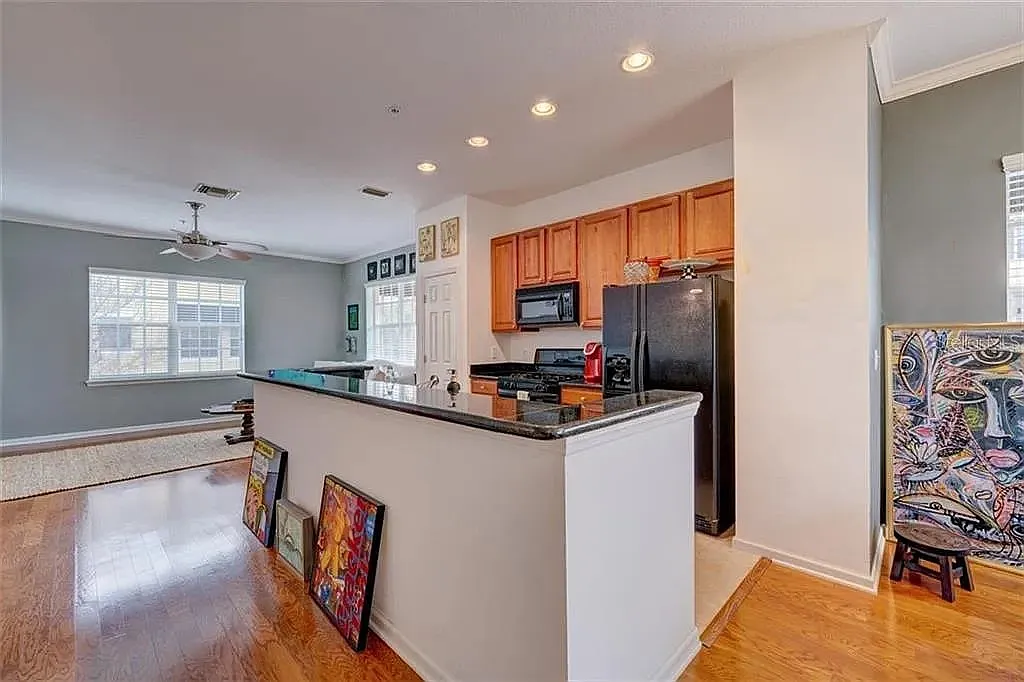 500 Jasmine Way — Photo 3