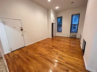 Rented by HOLTON REAL ESTATE INC.