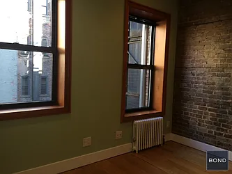 Rented by Bond New York