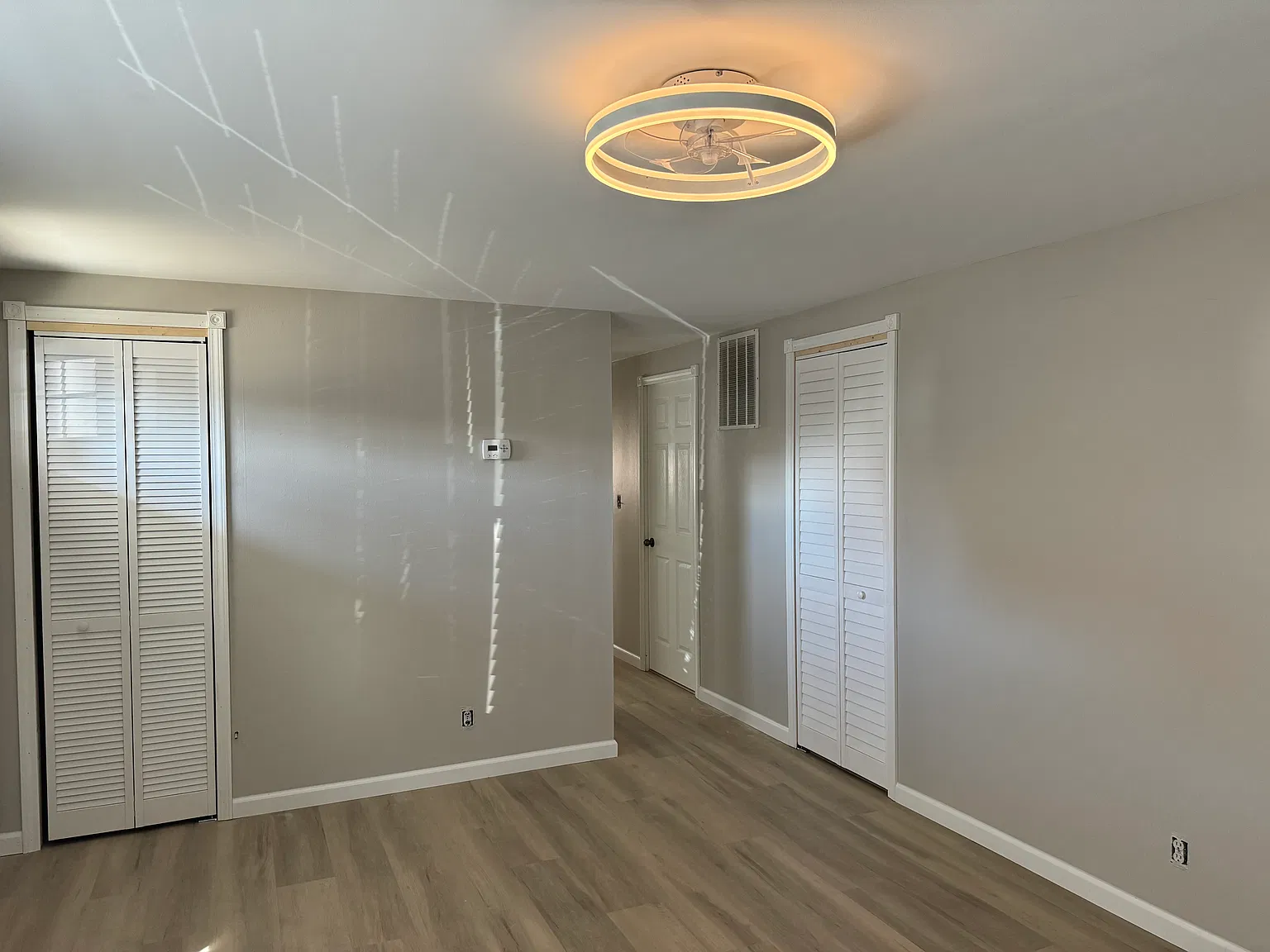 378 Amesbury Dr — Photo 2