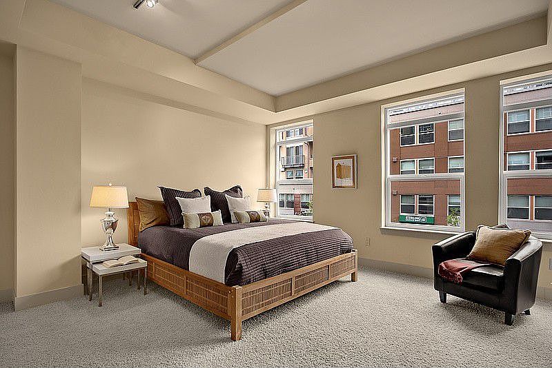 2nd image of 7800 SE 27th St Unit 301