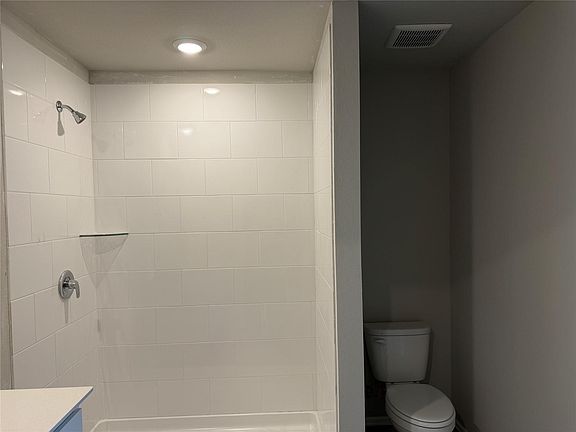 5th image of 1257 Hickory Grove St