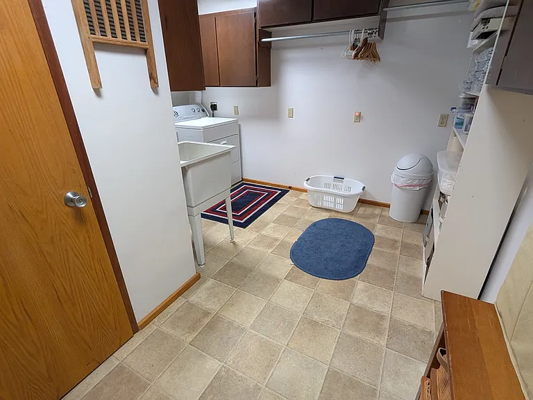 7312 E Evans Creek Rd — Photo 31