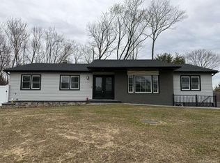 21 Colby Drive, Kings Park, NY 11754