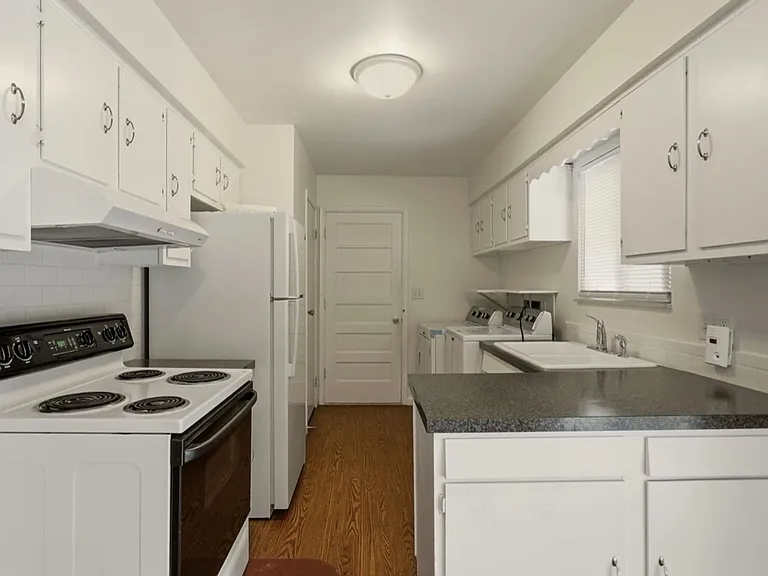 3339 Northwest Dr — Photo 6