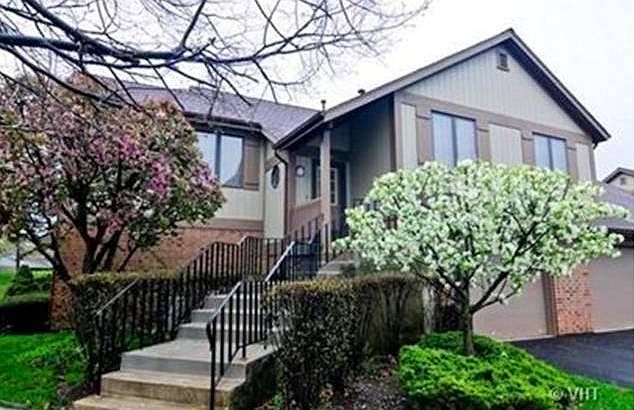 1st image of 7915 Oak Knoll Ln