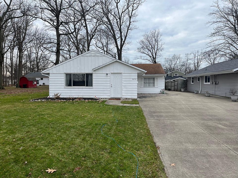 1st image of 4890 Robinwood Dr