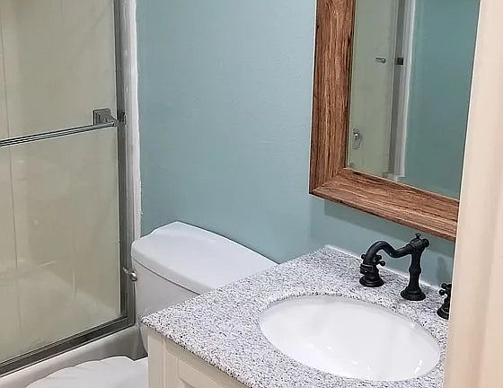 2nd image of 720 W 4th St Unit 401