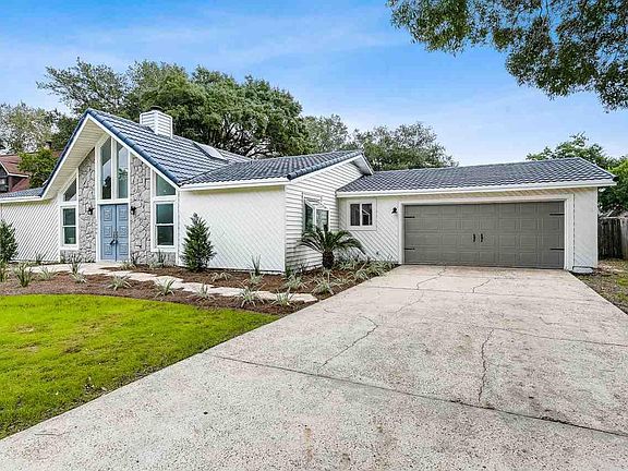3rd image of 1006 Great Oaks Dr