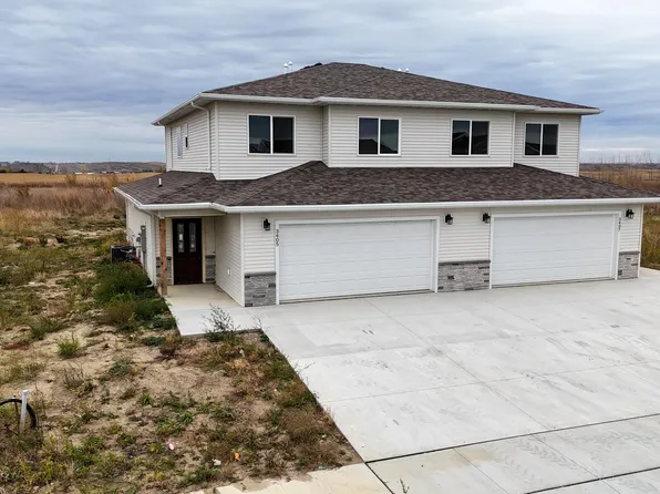 3405 20th Ave, Minot, ND 58703