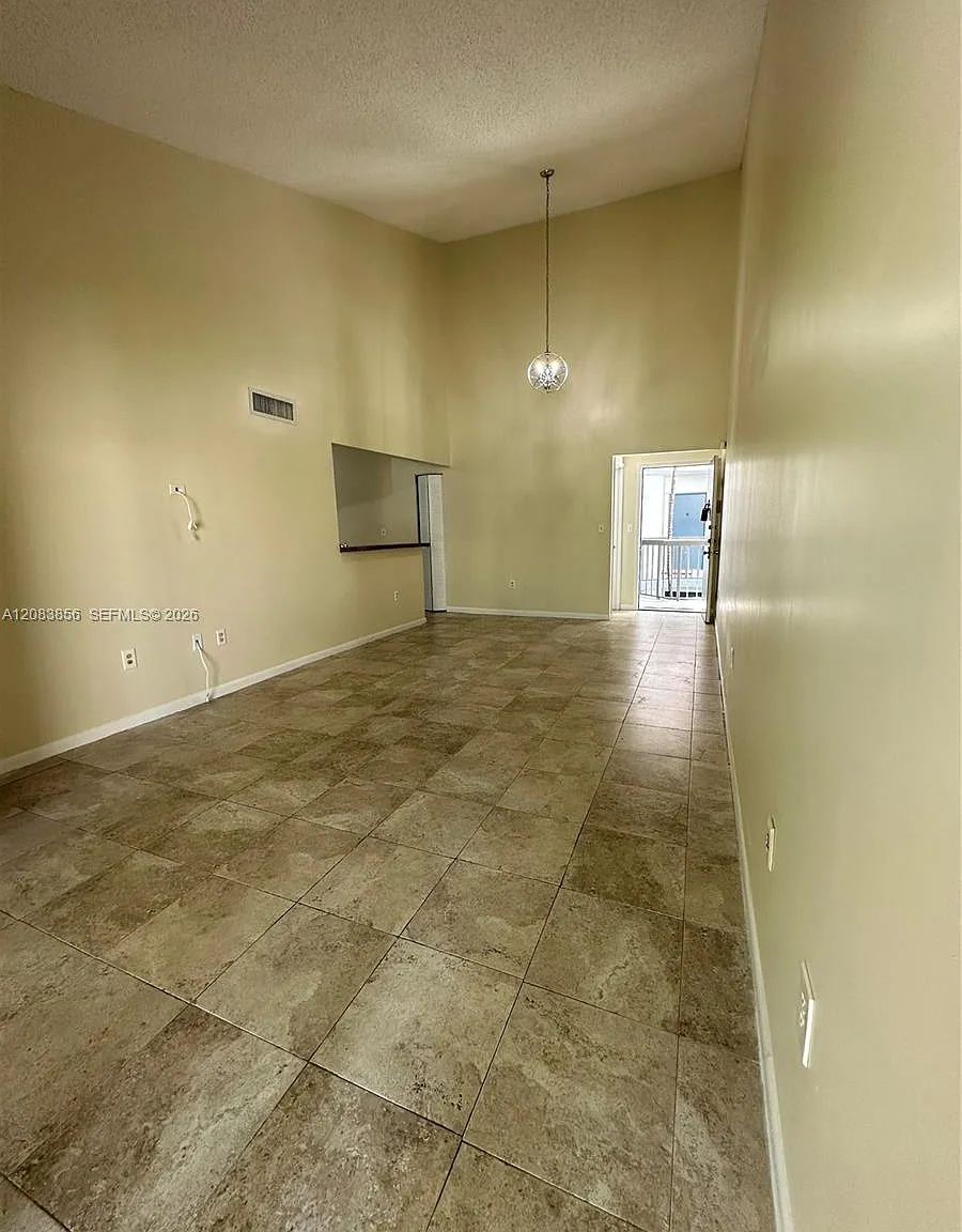 Bleau Fontaine Condo #one — Photo 4