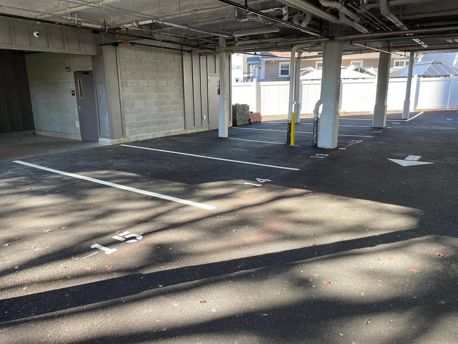 1 bed, 780 sqft, $2,725 — Photo 3
