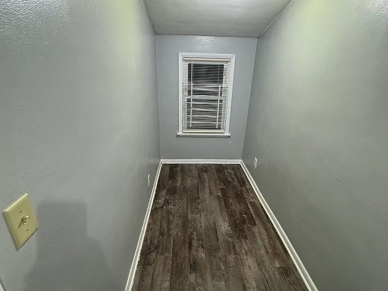 4985 N Hopkins St — Photo 8