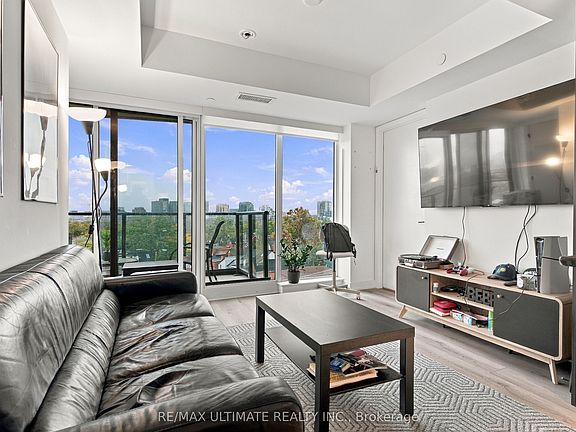 4th image of 5 Lakeview Ave #704