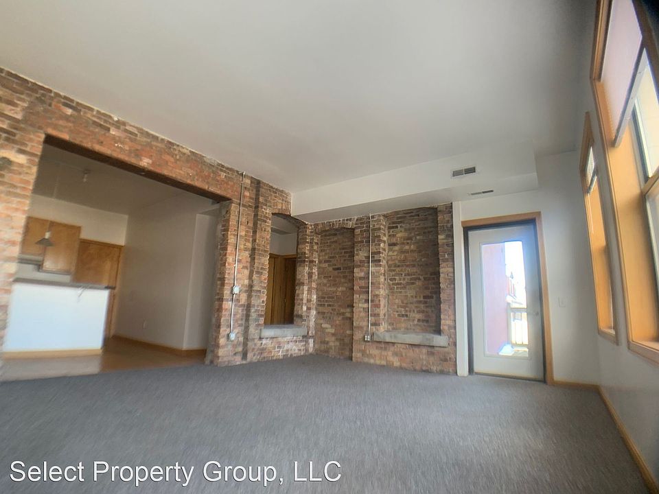 1st image of 624 E Ogden Ave APT 402