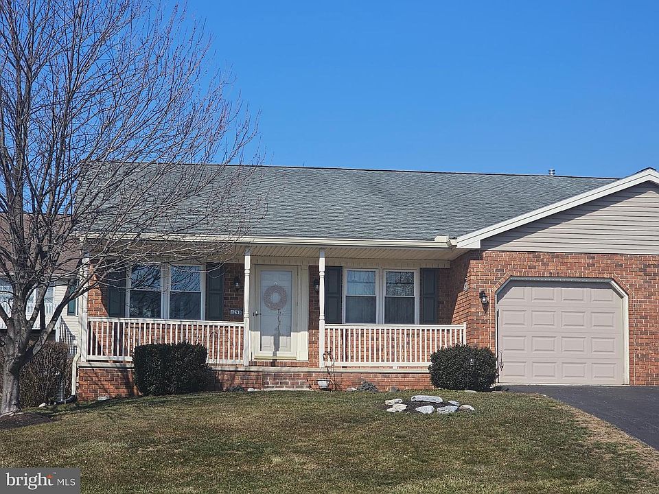 1st image of 1290 Woodridge Dr