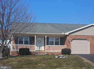 1290 Woodridge Dr, Middletown, PA 17057