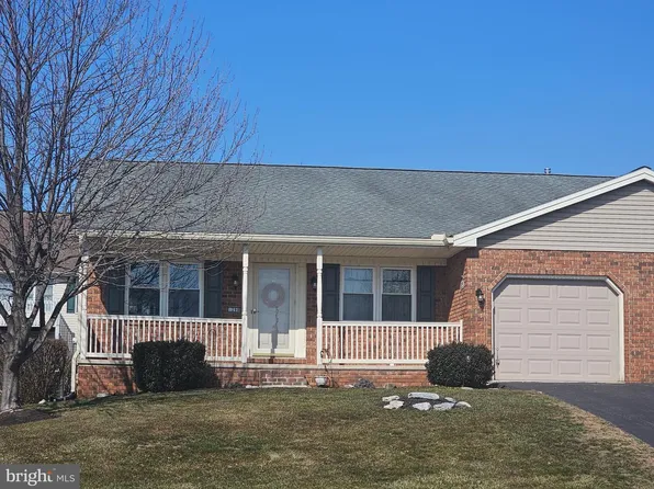 1290 Woodridge Dr, Middletown, PA 17057