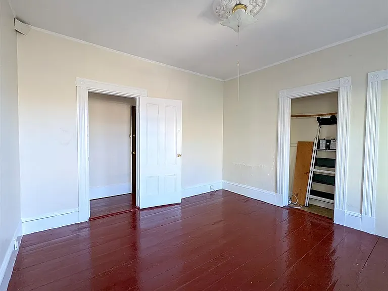 26 Thorndike St — Photo 14