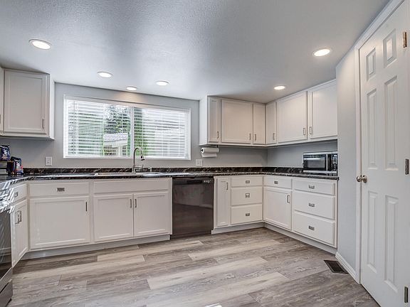 5th image of 350 Gilmore Rd Space 71