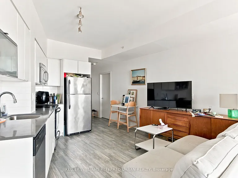 150 E Liberty St #2608 — Photo 8