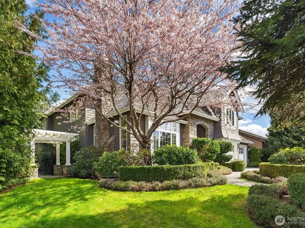 2330 279th Drive SE, Sammamish, WA 98075