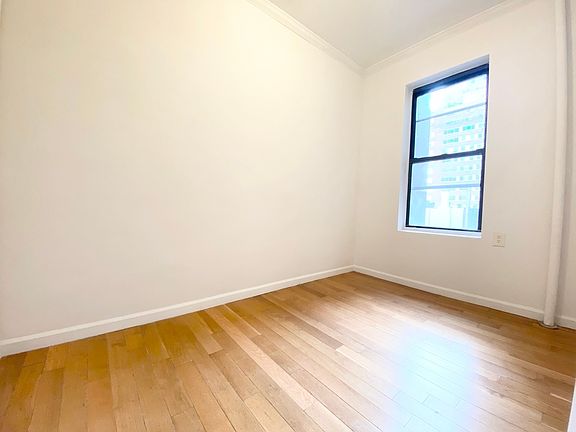 5th image of 348 E 66th St Front 3W
