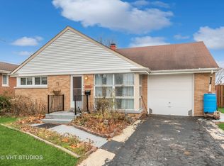 1020 Newcastle Ave, Westchester, IL 60154