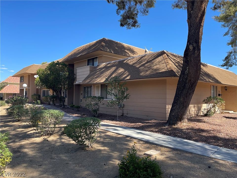 1st image of 2542 Paradise Village Way