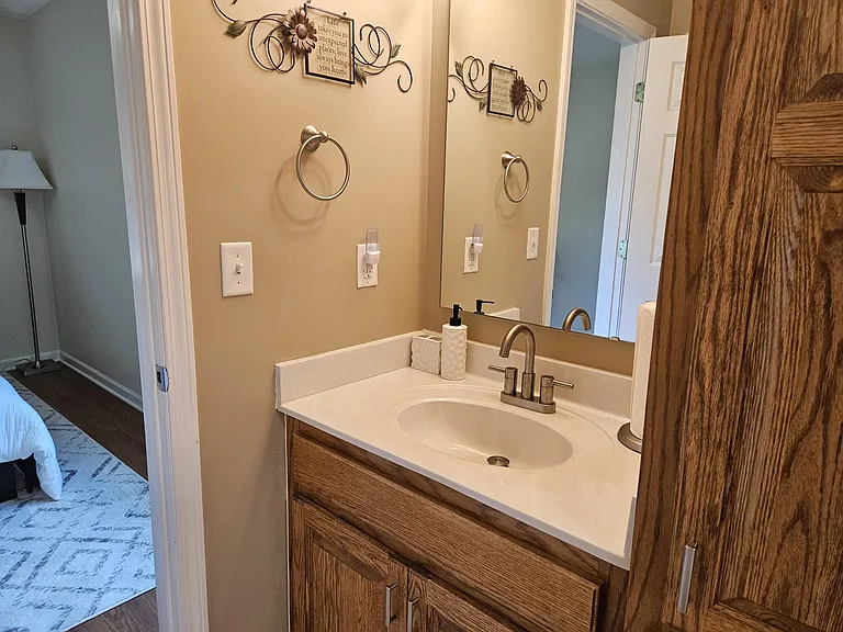 2947 Sylvan Way — Photo 35
