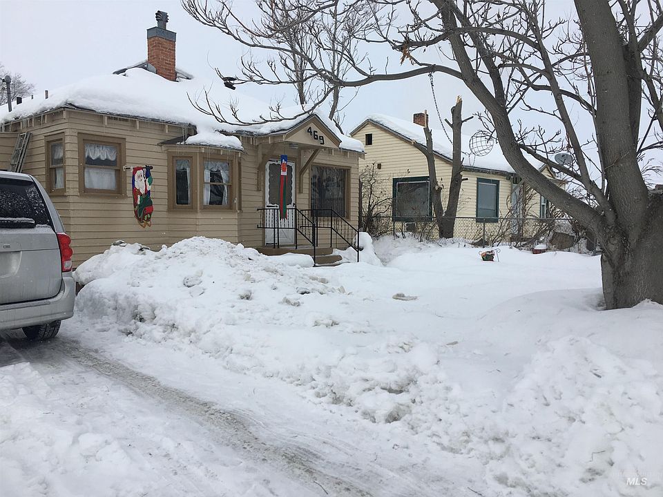 2nd image of 469 NE 3rd St