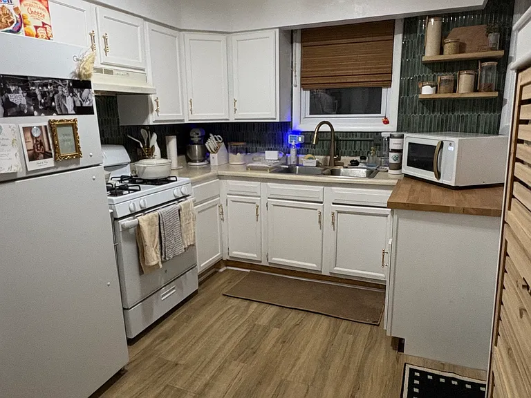 3901 Avilla Pl #1 — Photo 2