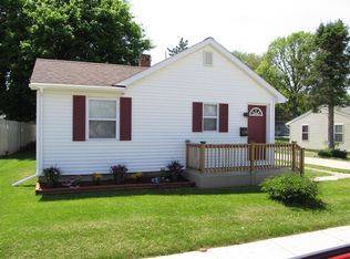 634 S 1st St, Rochelle, IL 61068