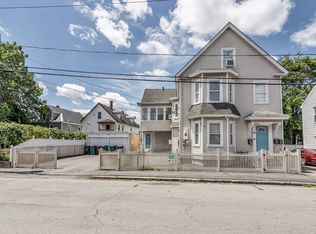 73 Pleasant St, Lowell, MA 01852