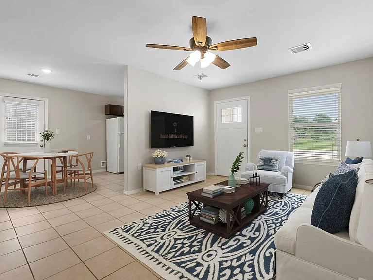155 Bend Cir #B — Photo 4