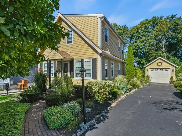 6 Trefton Dr, Braintree, MA 02184