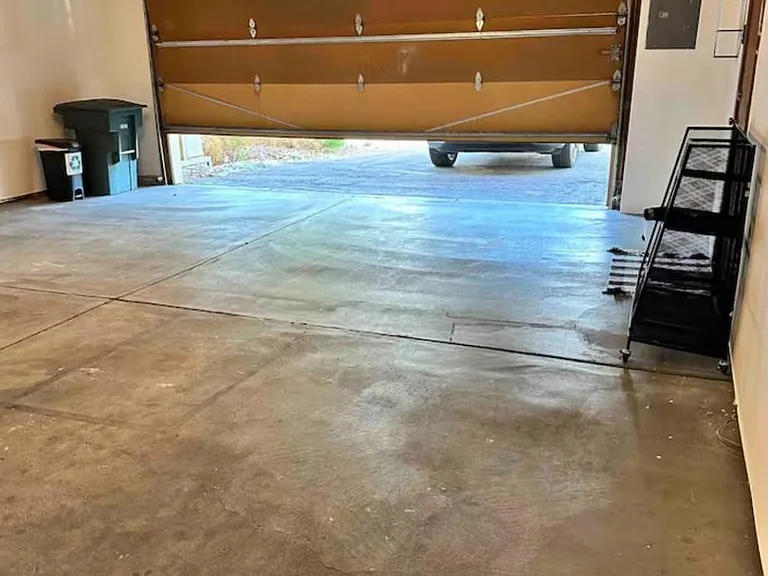 Unit Photo