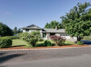 9513 W Nelson Dr, Nine Mile Falls, WA 99026