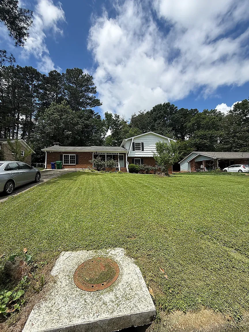 5 bed, 2449 sqft, $2,756 — Photo 1