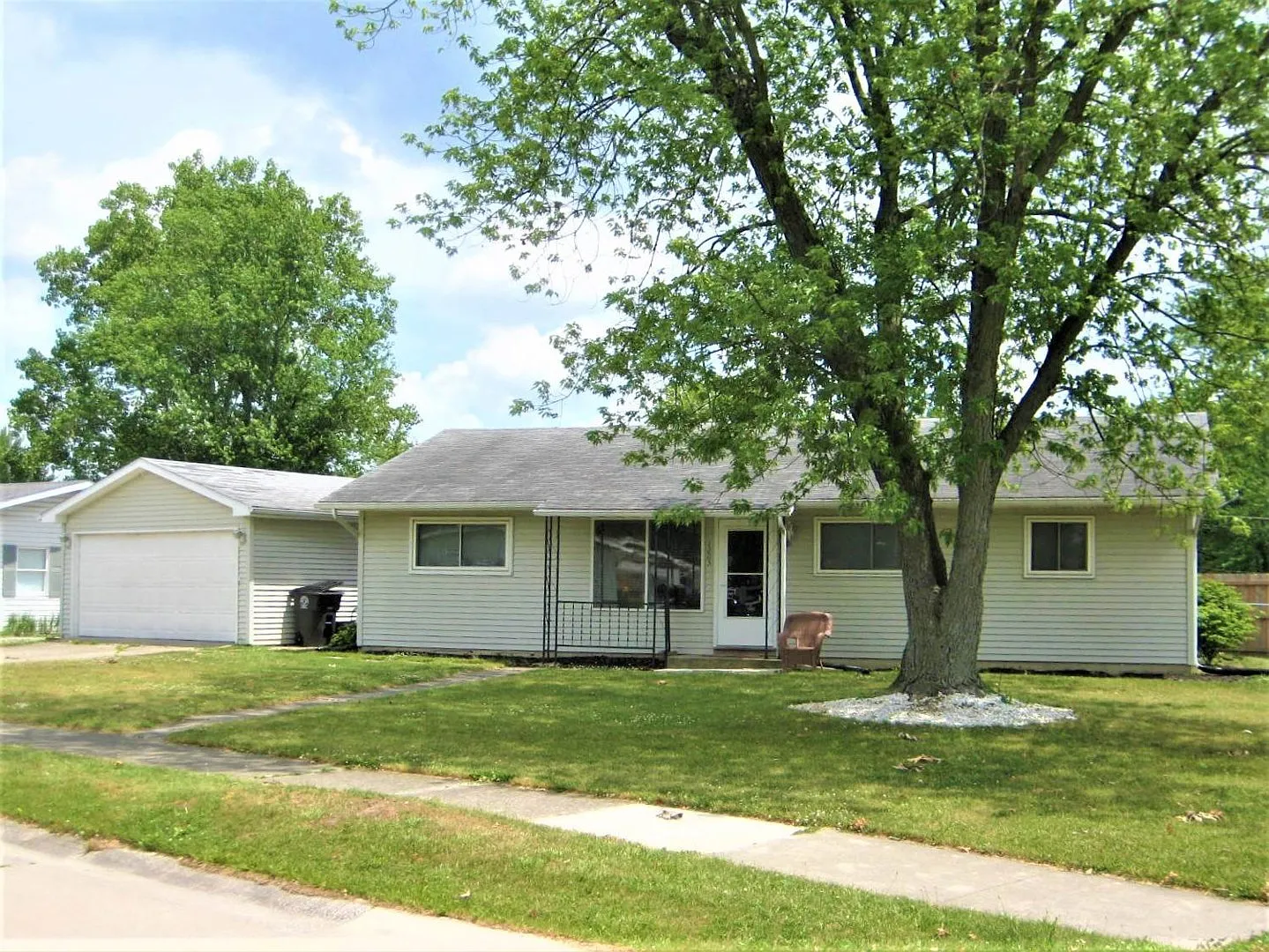 1205 Bethany Ln photo 1
