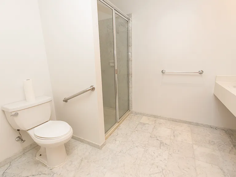 80 Nassau St #4A — Photo 20