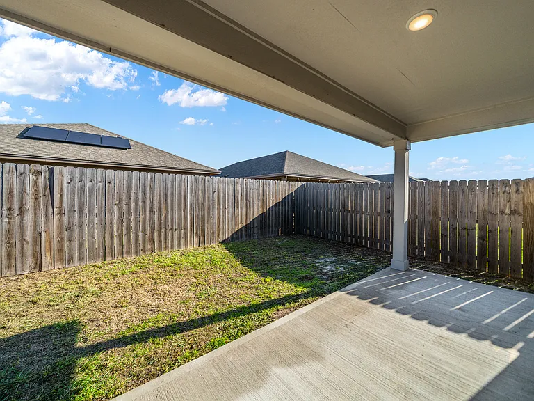 2314 Quiet Ln — Photo 15