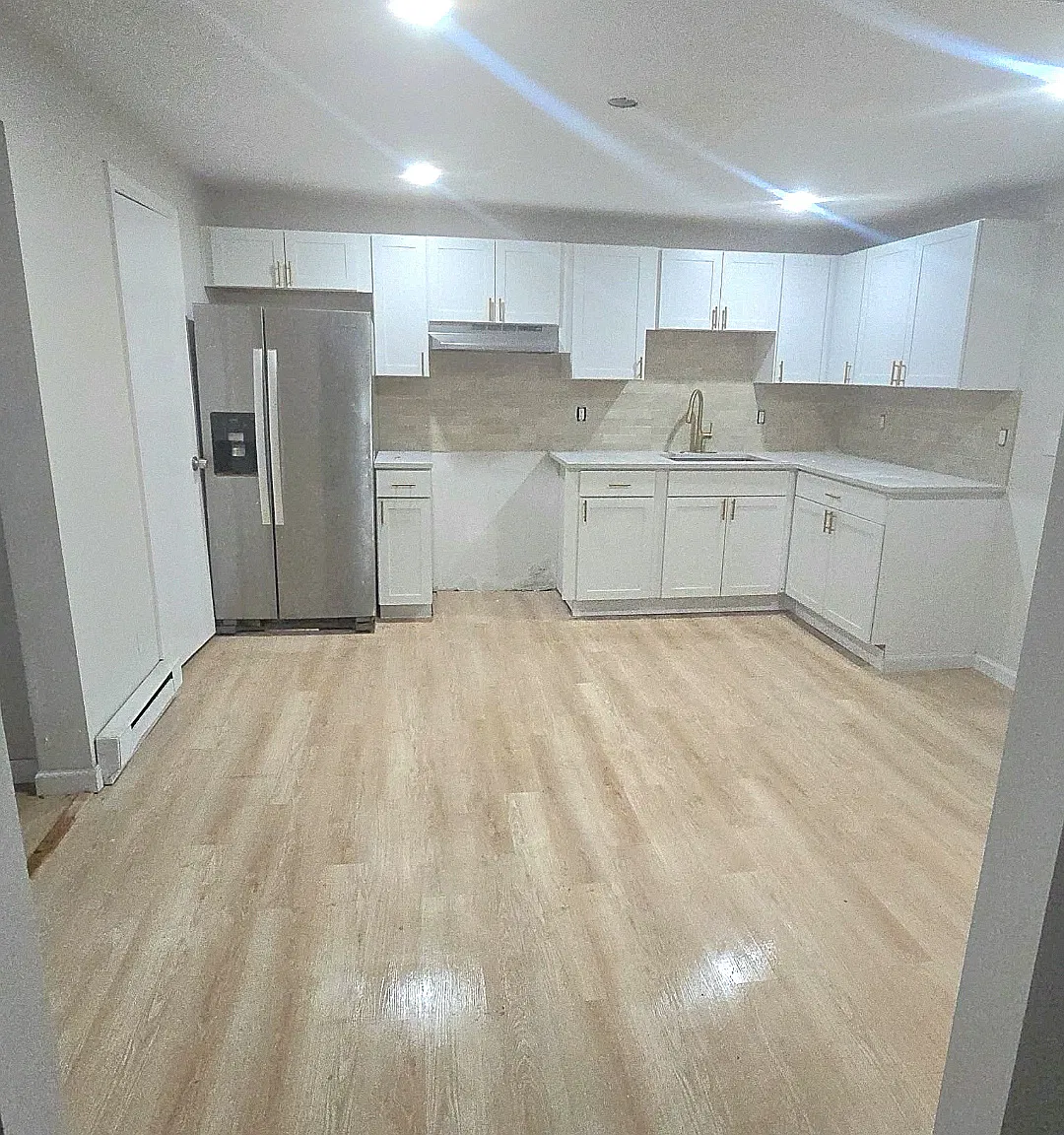 25 Pierpont Ave — Photo 1