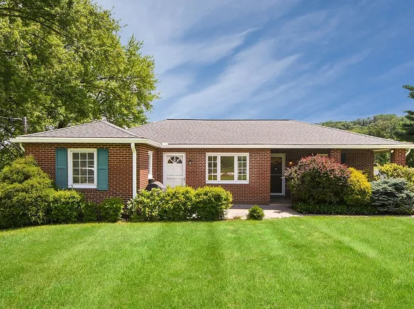 111 Cabin Ln, Pittsburgh, PA 15238