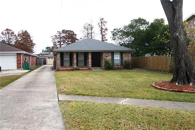 4 bed, 2.0 bath, 2128 sqft, $2,650 — Photo 1