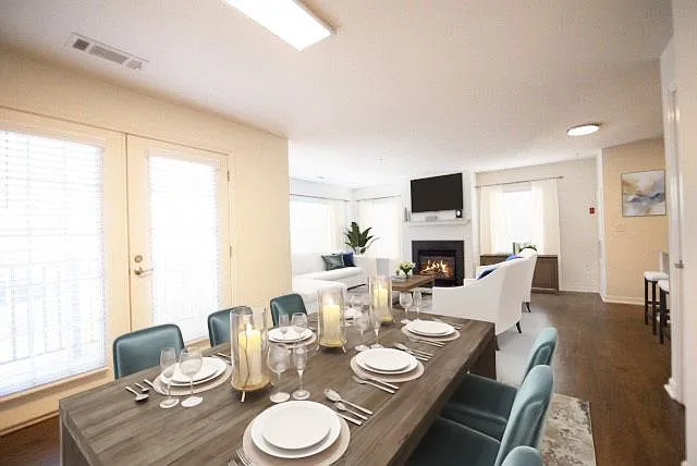 Huntington Townhomes — Photo 11