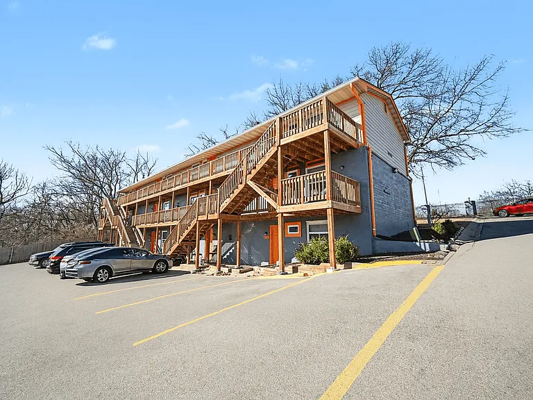 Cimarron Apartments — Photo 14