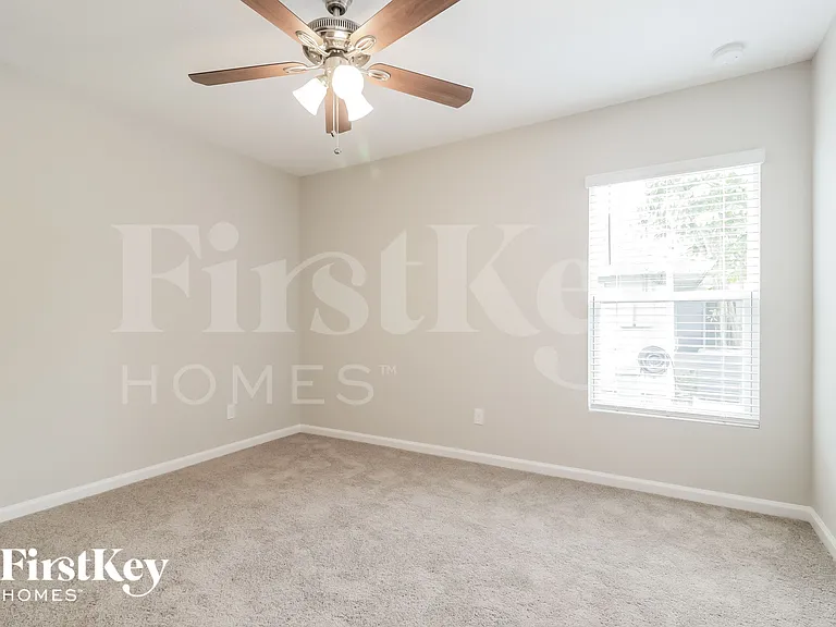 1630 Salazar St SE — Photo 11