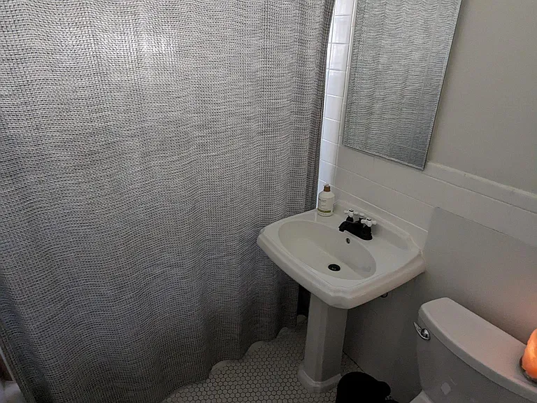 1107 N Elizabeth St #103 — Photo 10