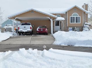 338 Willow Dr, Logan, UT 84321